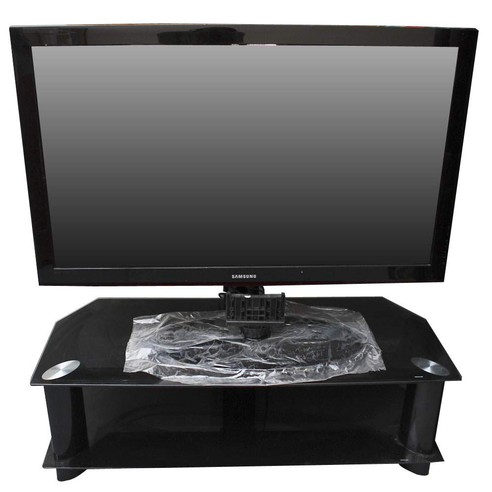 50' Samsung 1080p Plasma TV and Stand EBTH